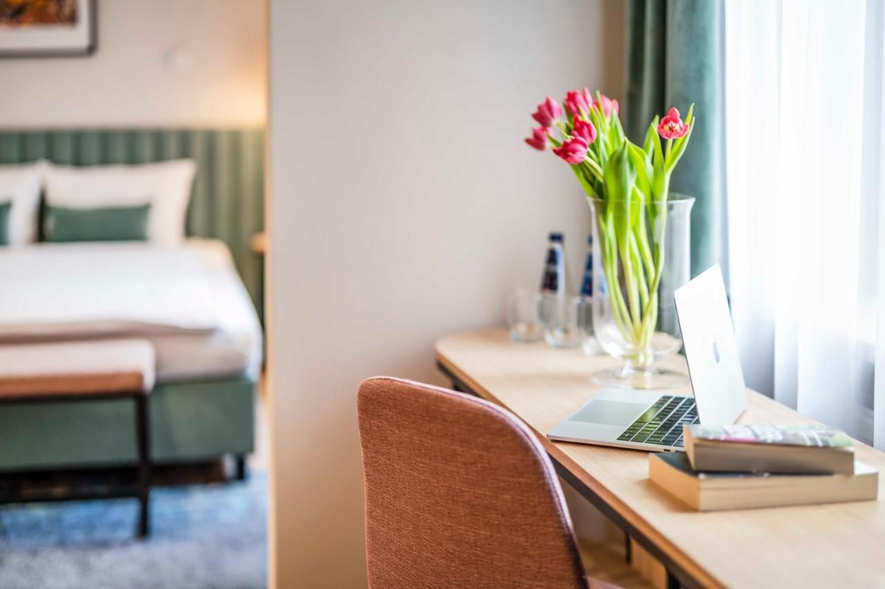 Hotel H12**** Krakow Bagian luar foto