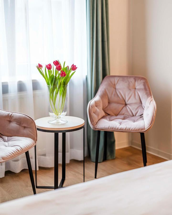 Hotel H12**** Krakow Bagian luar foto