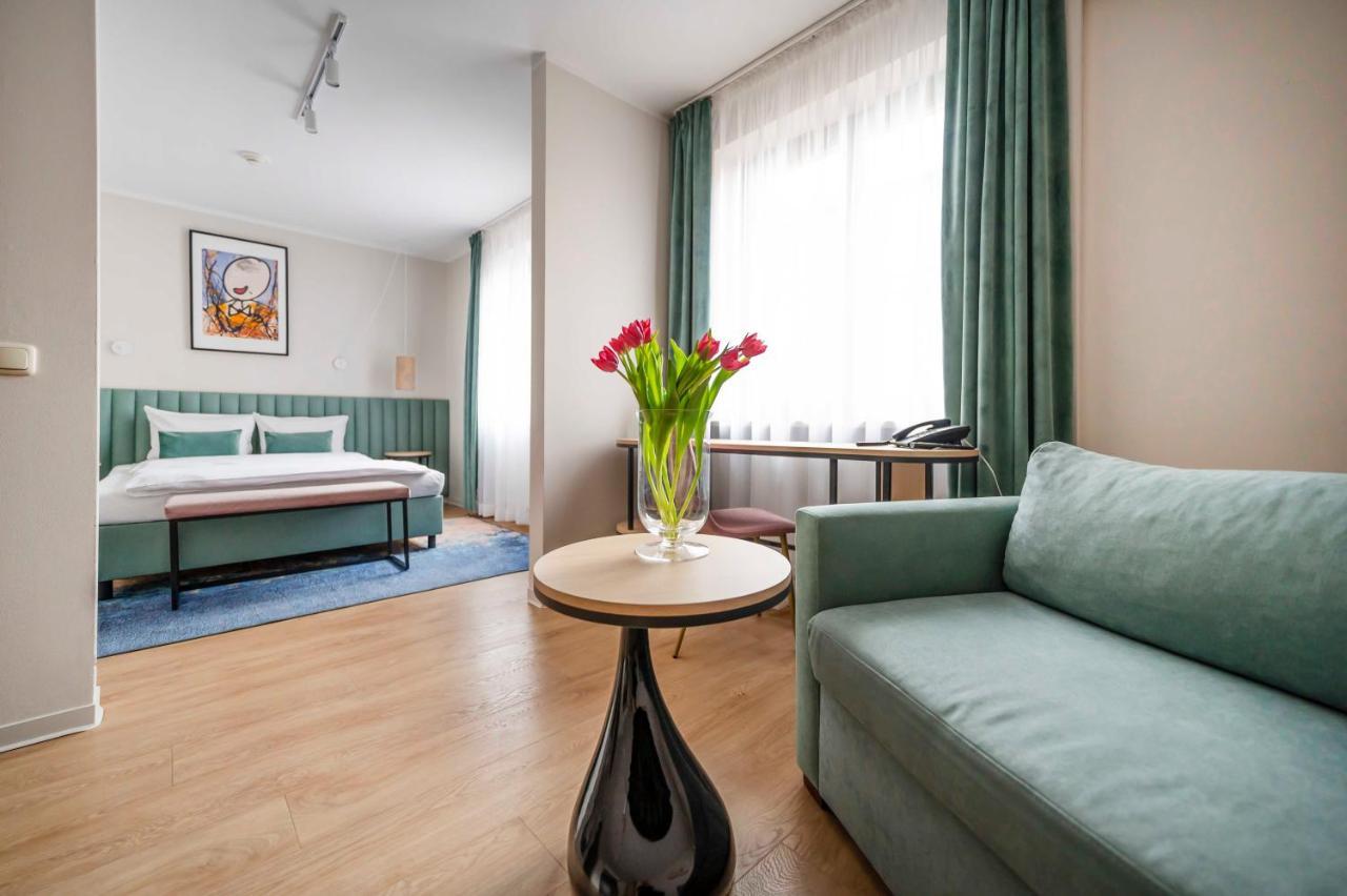 Hotel H12**** Krakow Bagian luar foto