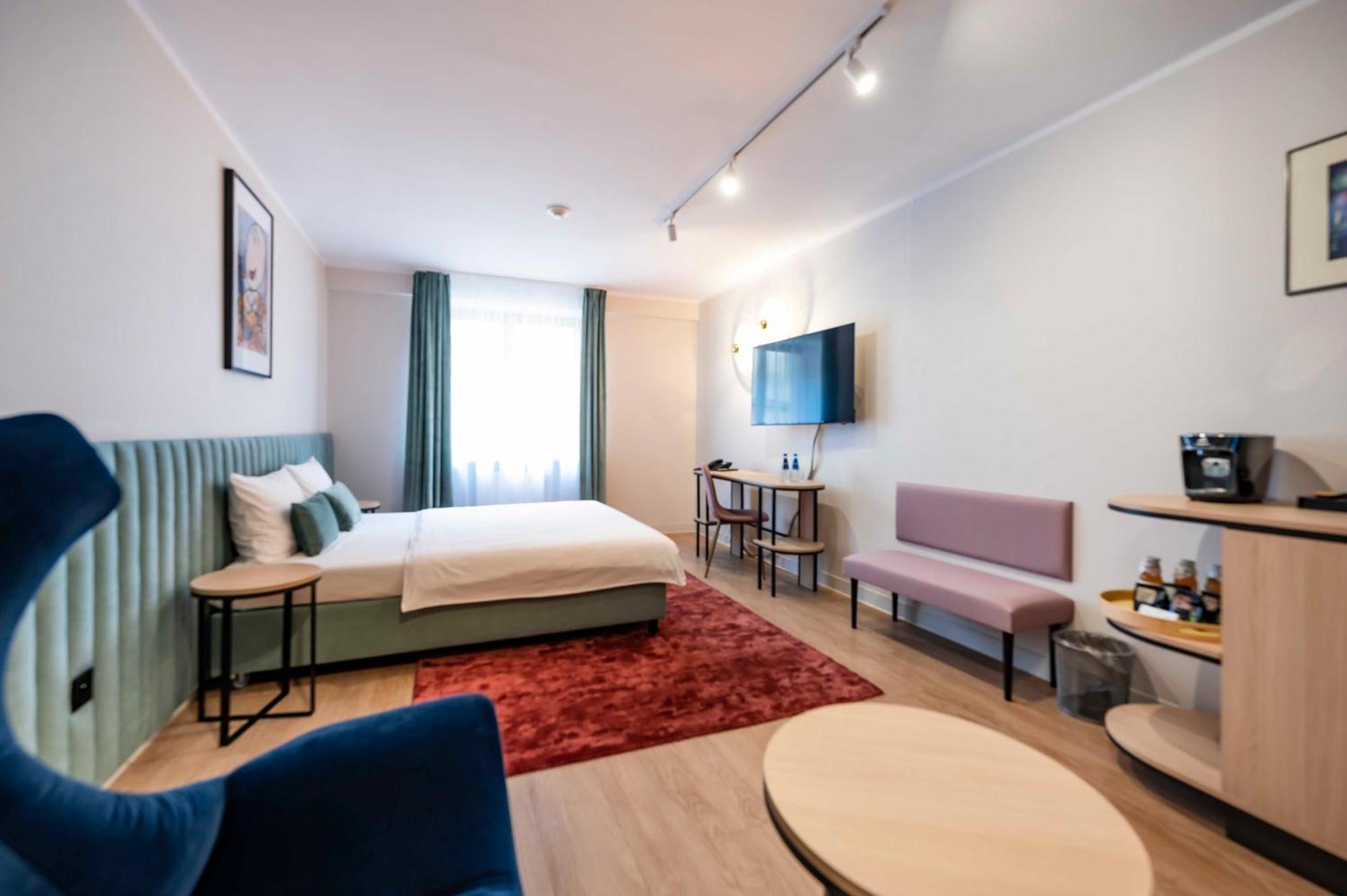 Hotel H12**** Krakow Bagian luar foto