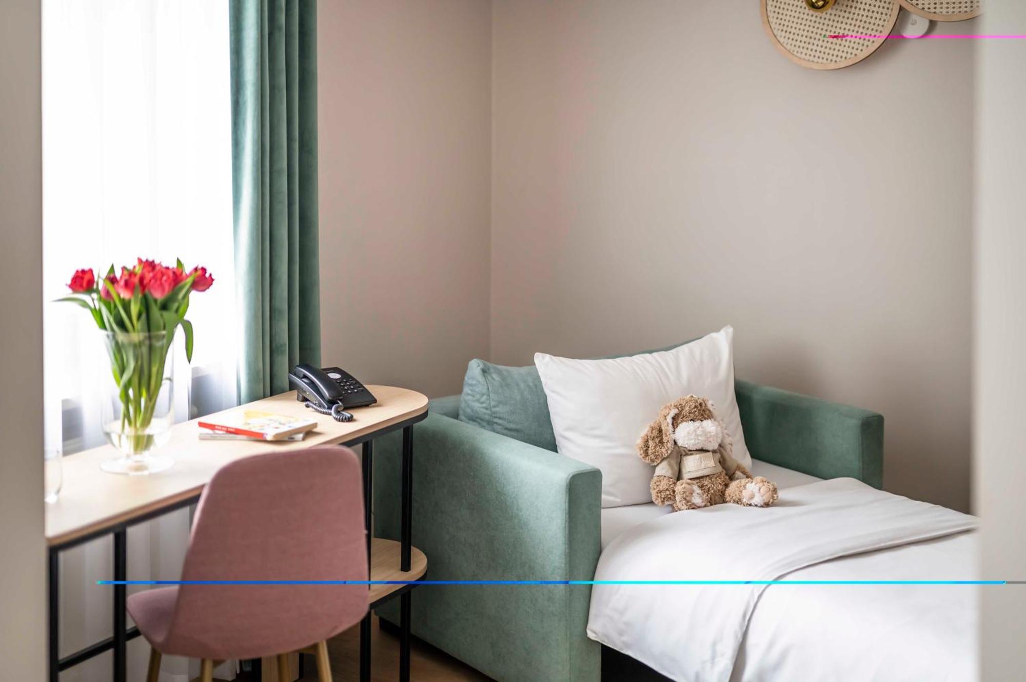 Hotel H12**** Krakow Ruang foto